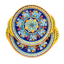 Load image into Gallery viewer, Set of two round trays with handles - 25cm and 30cm diam - Giglio