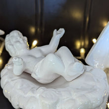 Load image into Gallery viewer, 4 piece Holy Family nativity set - white ceramic