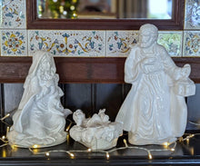 Load image into Gallery viewer, 4 piece Holy Family nativity set - white ceramic