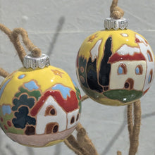 Load image into Gallery viewer, Christmas tree ornament - large (8cm) - Tuscan scenes