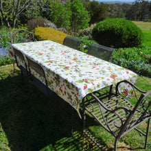 Load image into Gallery viewer, Rectangular cotton tablecloth - 135x190cm - 'frutti di bosco' (fruit of the forest)
