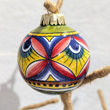 Load image into Gallery viewer, Christmas ornament - medium (6cm) - various, round Fav

