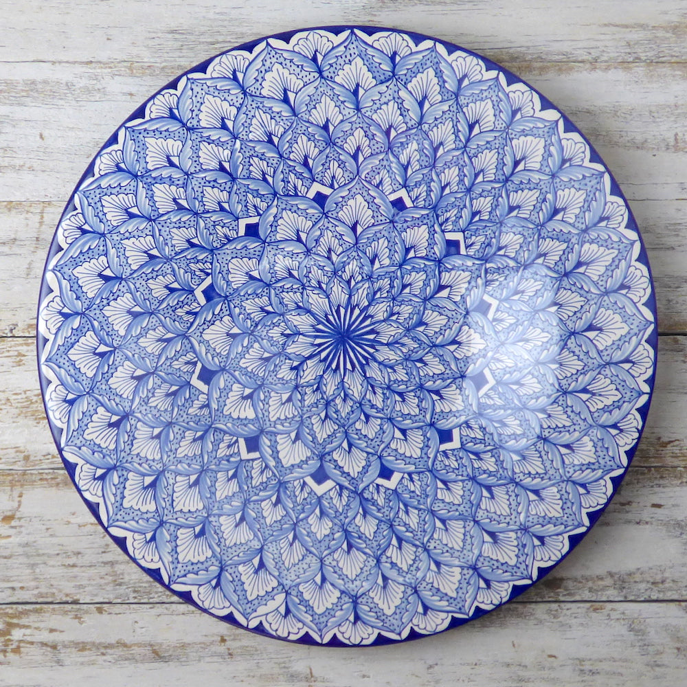 Blue feather & dots decorative plate - 40cm