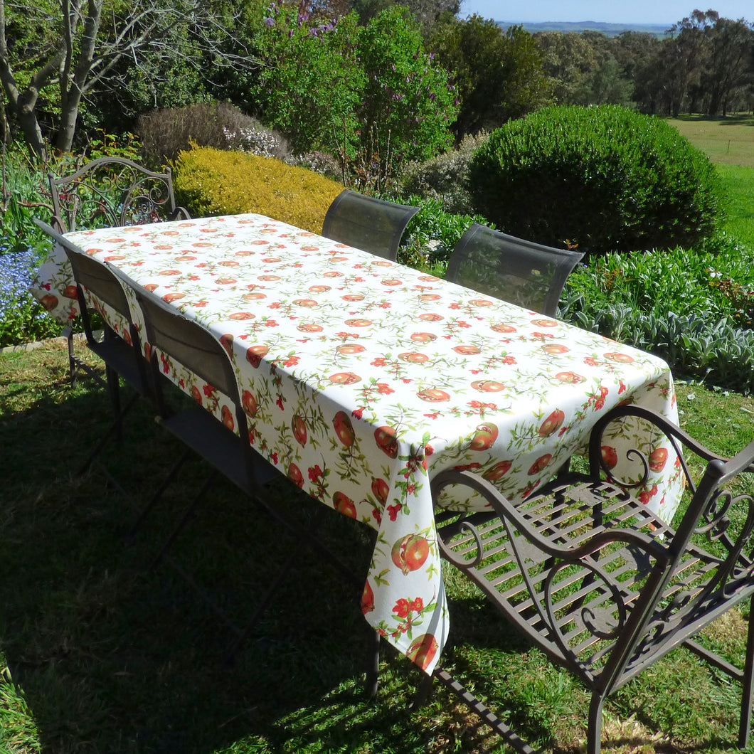 Rectangular cotton tablecloth - 135x240cm - pomegranates