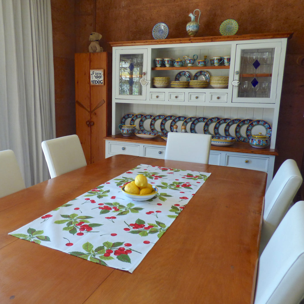 Table runner - red cherries